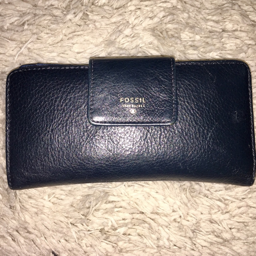 Fossil Sydney Tab Clutch