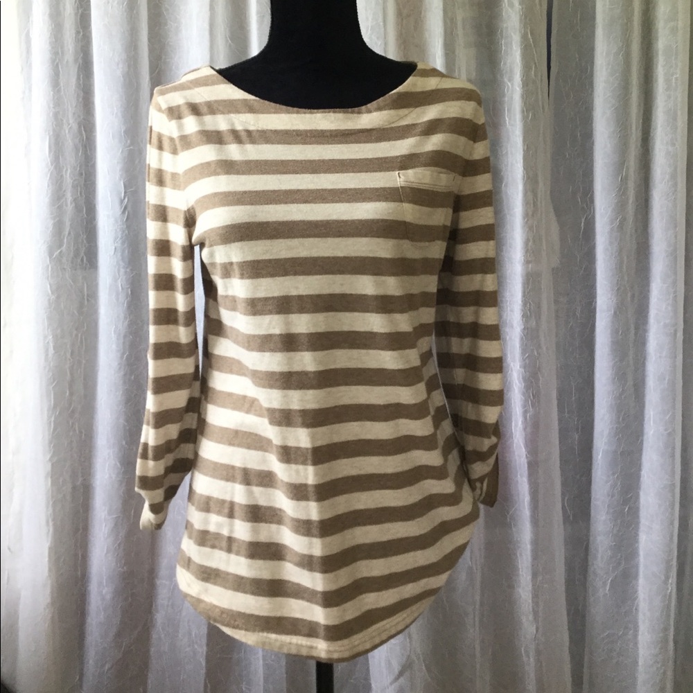 Striped 3/4 sleeve top