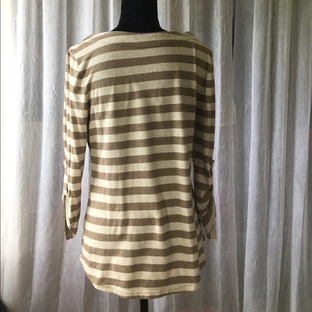 Striped 3/4 sleeve top - Picture 3 of 4