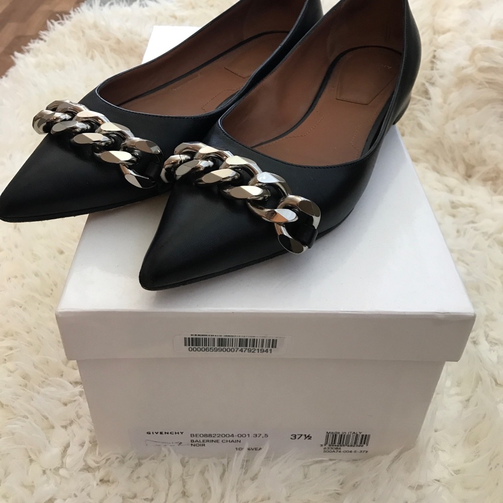 Givenchy Chain Flats