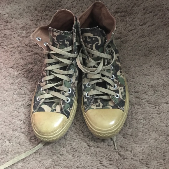 Converse Shoes - High top camouflage converse