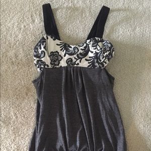 Lululemon Yoga Tank! W/ bra