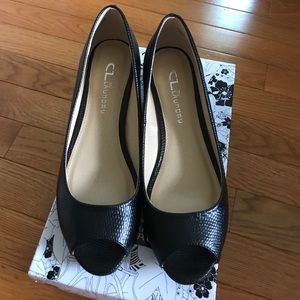 Chinese Laundry Peep toe wedges