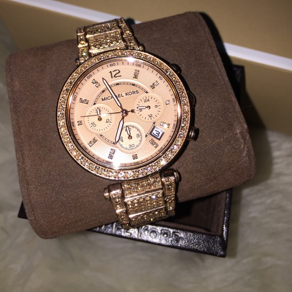 Absolutely STUNNING Michael Kors Rose Gold watch