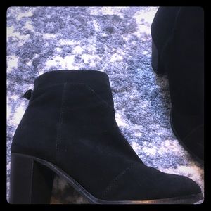Tom's suede ankle boots black ethical brand 6