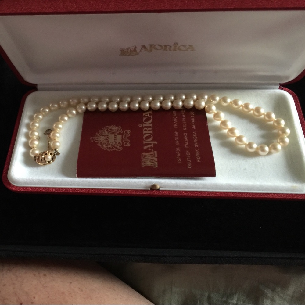 🐬Majorica pearl necklace🐬