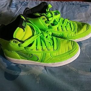 Nike hightop sneakers