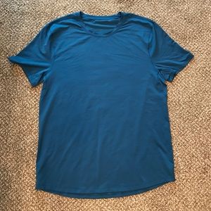 Men's lululemon dark green XL workout shirt