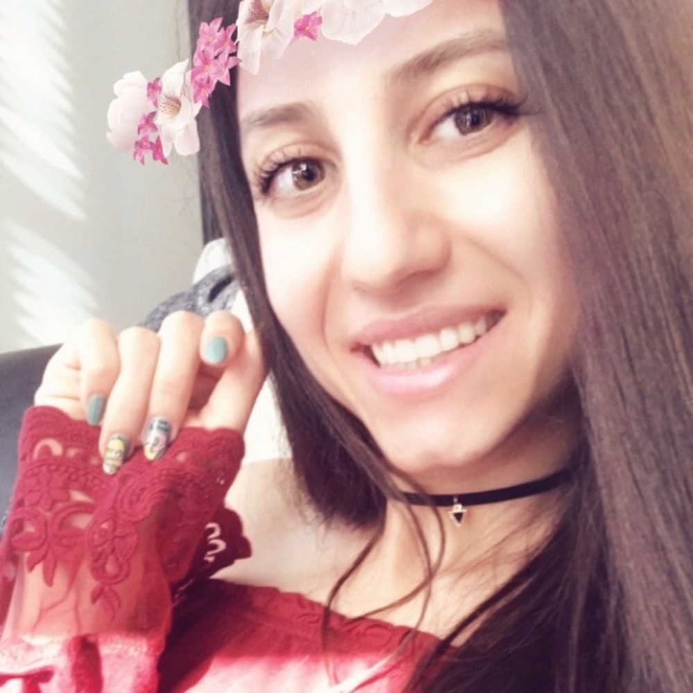 Meet your Posher, Lilly