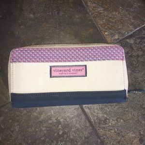 Vineyard Vines Wallet