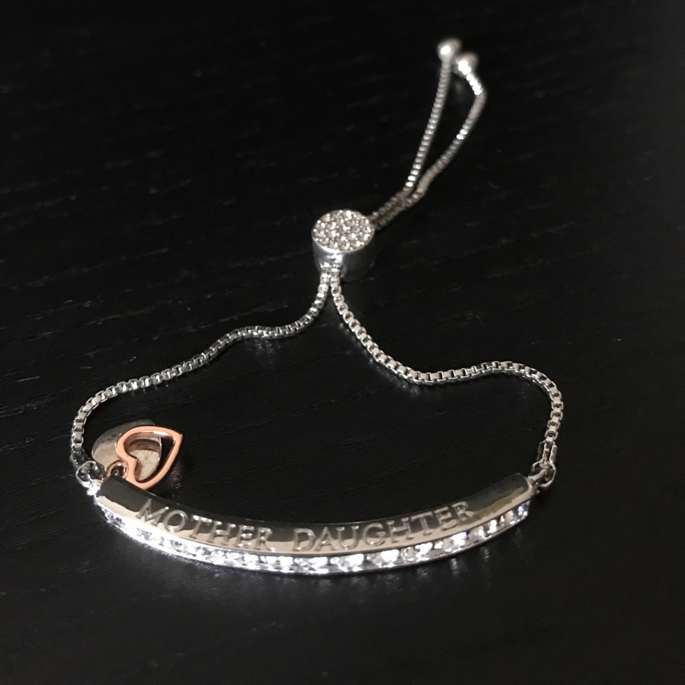 ❌SOLD❌ Adjustable mother/daughter silver bracelet
