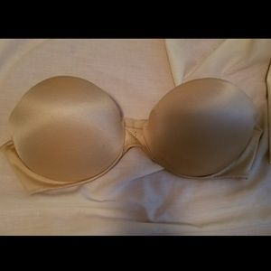 Puch up strapless bra