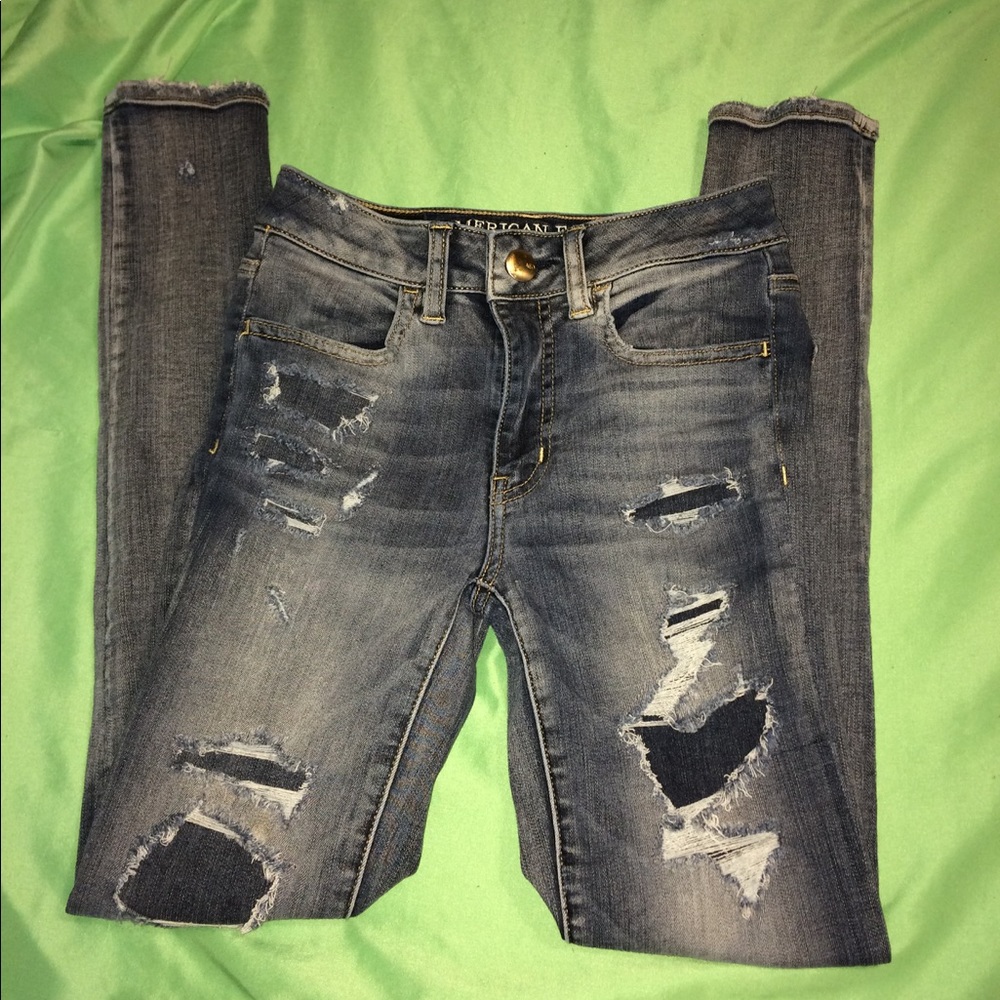 Distressed American eagle jeggings