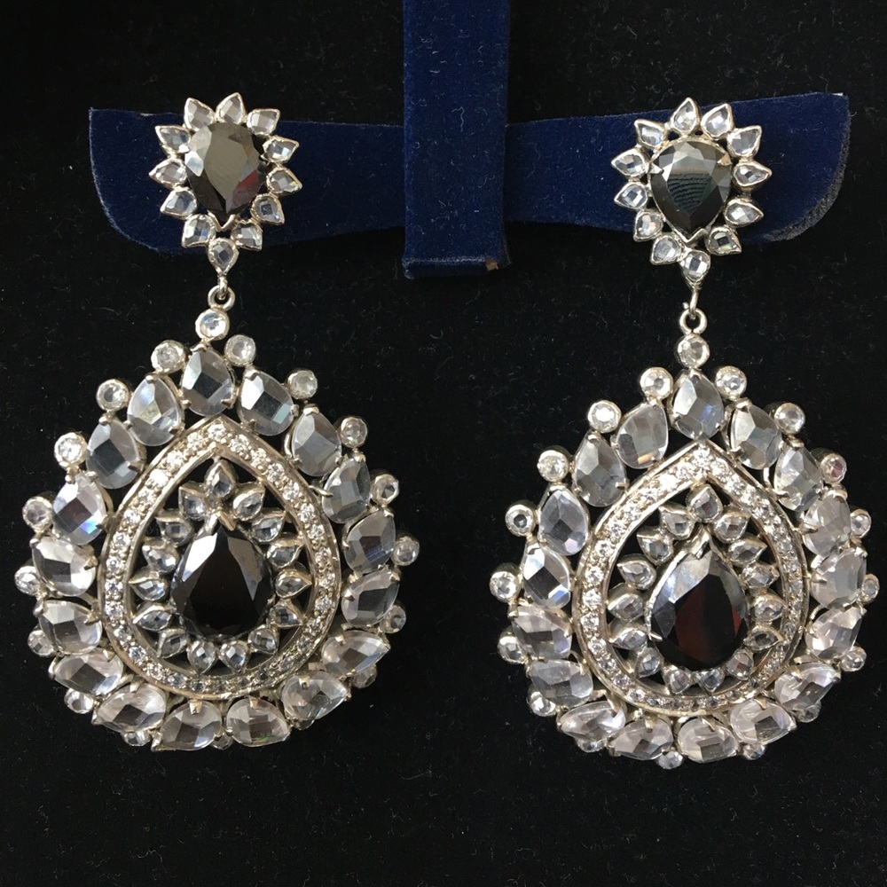 Elegant Zirconia and Black Stone Earrings