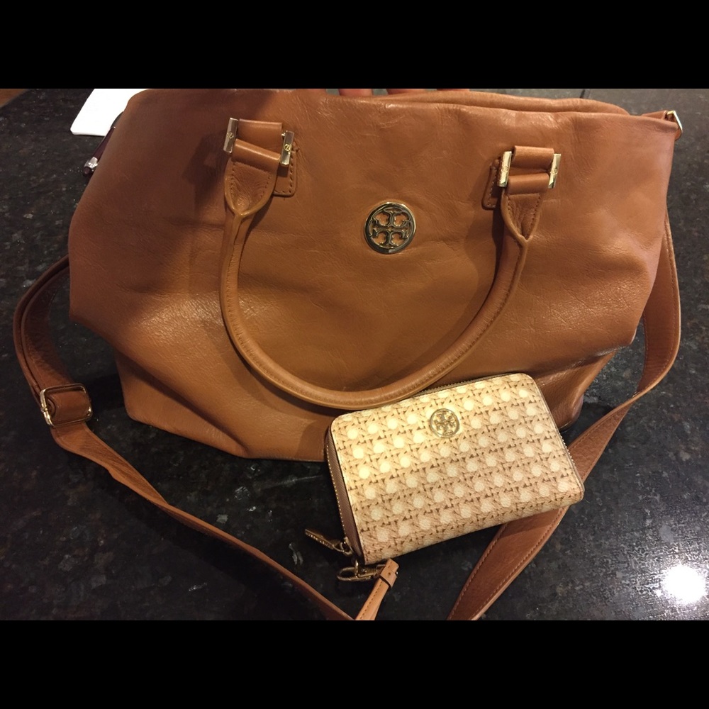 Tory Burch Crossbody and wallet