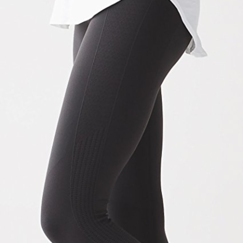 Black Lululemon leggings