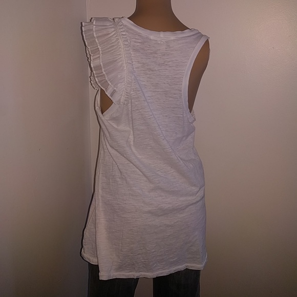 Elizabeth and James Tee - Picture 2 of 2