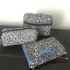 Vera Bradley bundle in black camocat