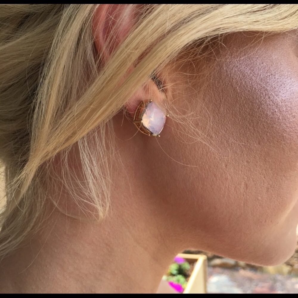 ONE LEFT‼️ 🌸Pink Opal Earrings Studs - Picture 3 of 5