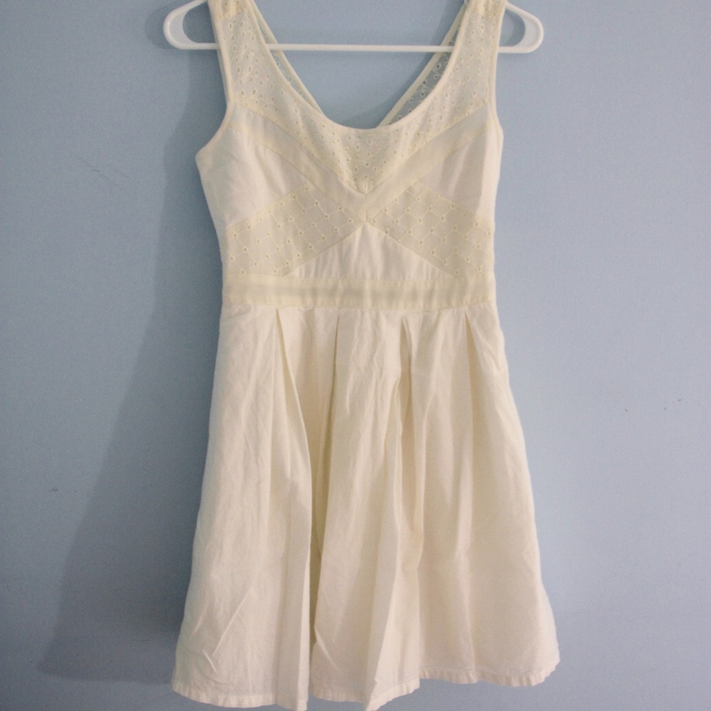 AMERICAN EAGLE White Dress - Picture 2 of 4