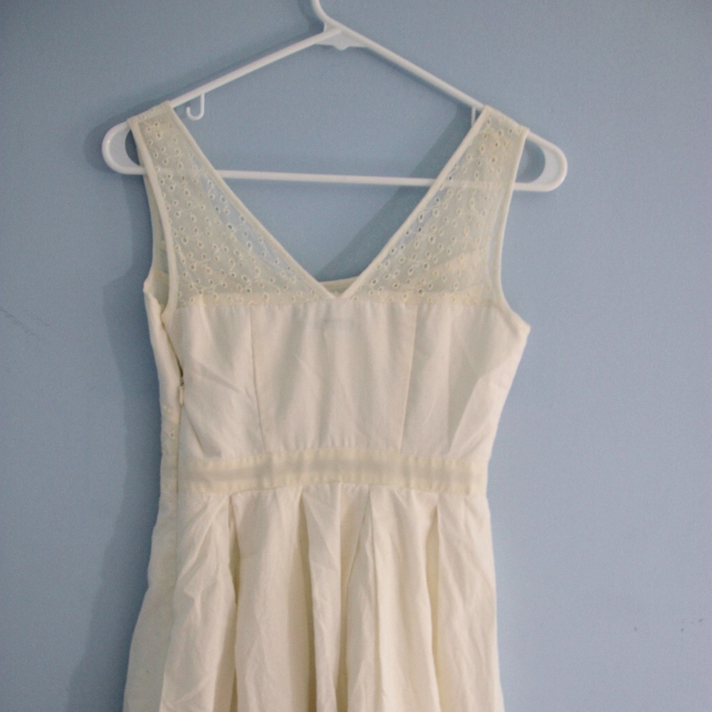 AMERICAN EAGLE White Dress - Picture 4 of 4