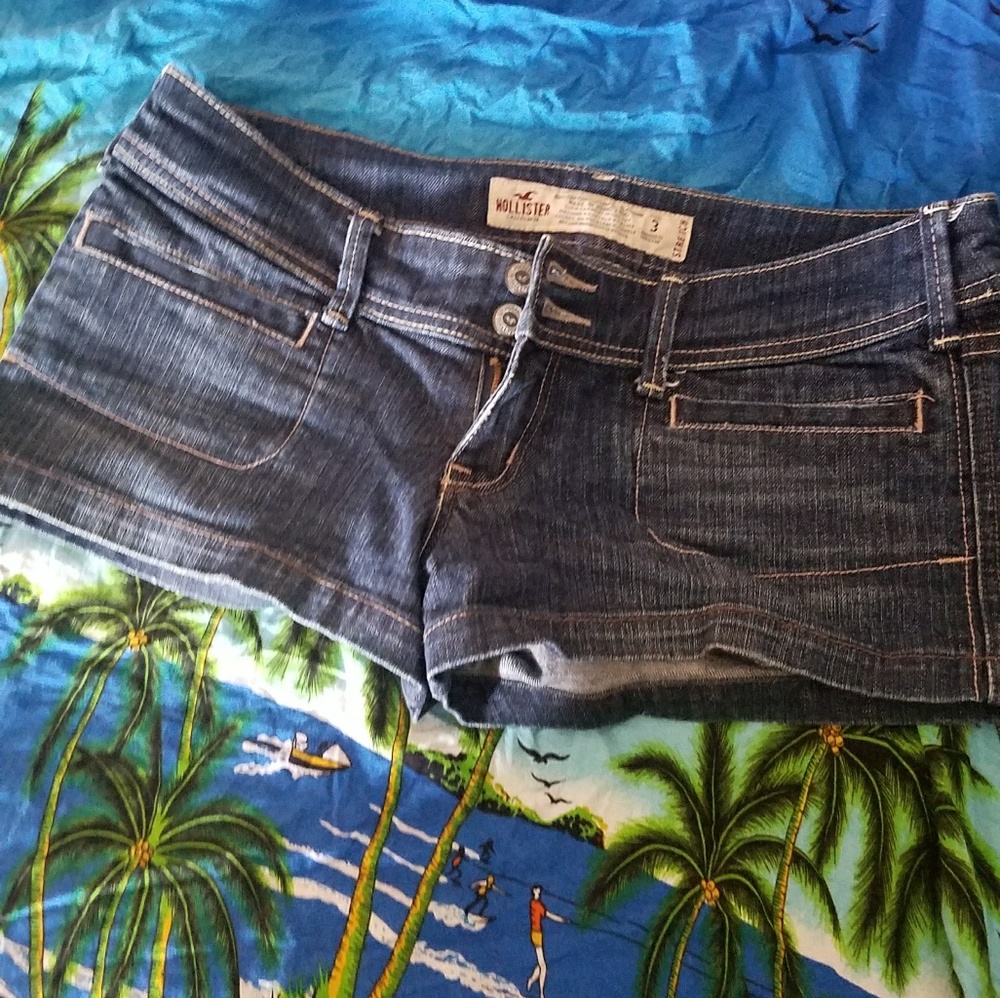 Shorts - Picture 2 of 2