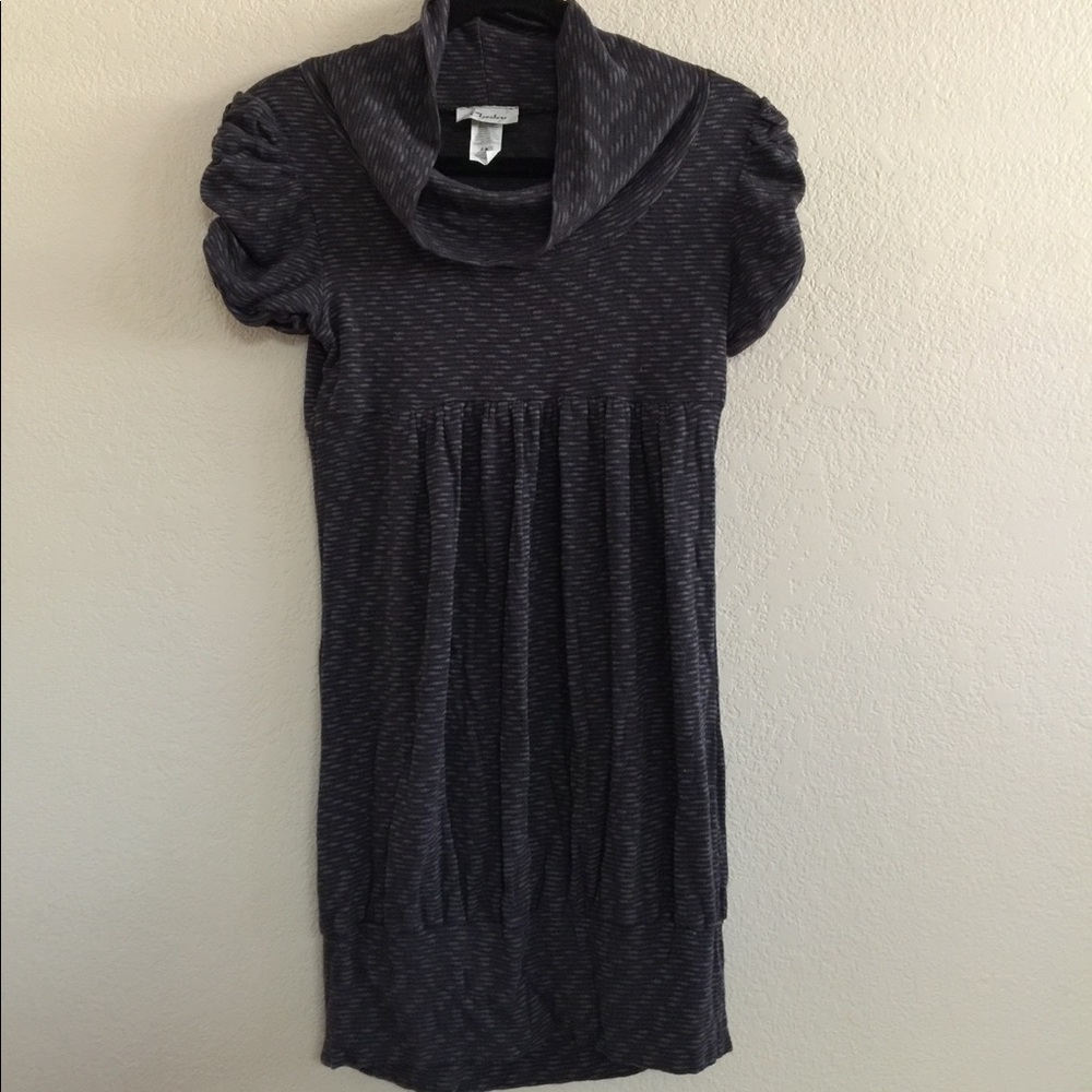 Maternity dress/top - Picture 1 of 5