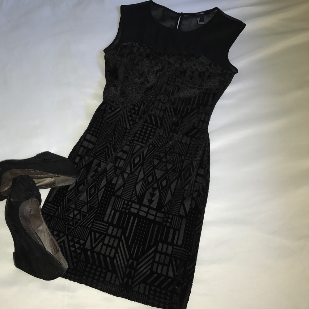 Forever 21 Black Dress