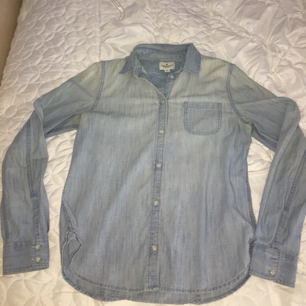Denim button down American eagle shirt.