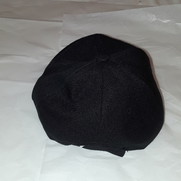 Pittsburg Steelers Hat - Picture 2 of 7