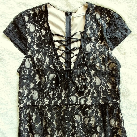 Women's Tie Up Lace Dress - Picture 2 of 6