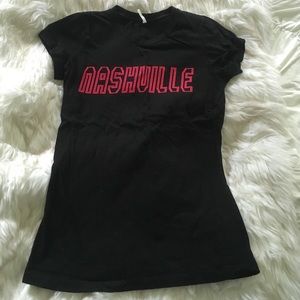 EXCELLENT DEAL! Nashville logo tshirt