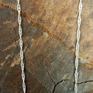 STERLING SILVER TWISTED HERRINGBONE NECKLACE