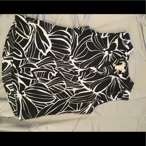 Banana republic sleeveless blouse. Size medium