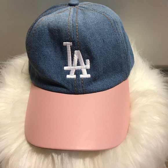 Accessories - 🎉HP 10/6🎉LA Adjustable Jean Material Hat