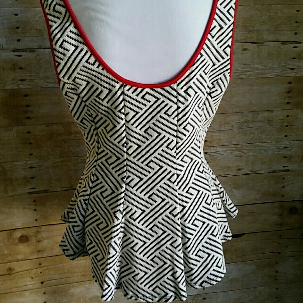 Retro Style Peplum Top - Picture 5 of 6