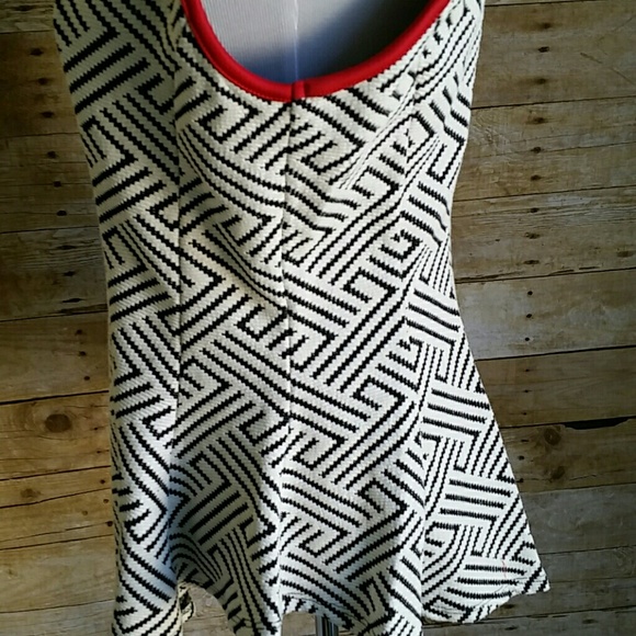 Retro Style Peplum Top - Picture 4 of 6