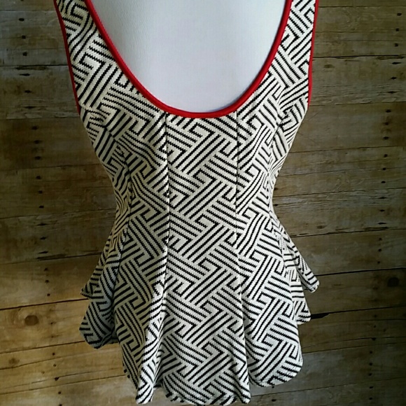Retro Style Peplum Top - Picture 5 of 6