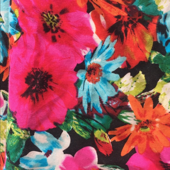 Pink + Rose Tropical Tank - Picture 2 of 5