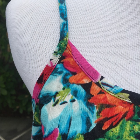 Pink + Rose Tropical Tank - Picture 5 of 5