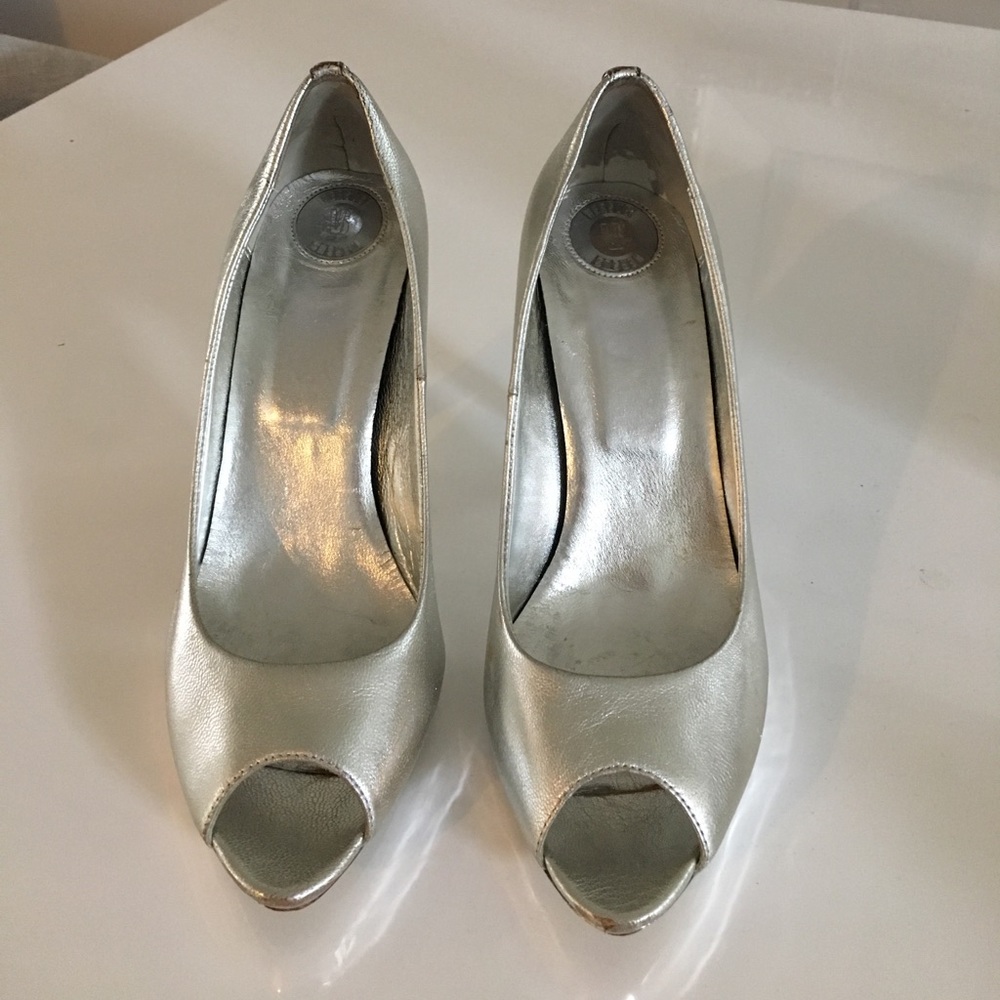 Versace Versus Leather Peeptoe Pumps- Size 37