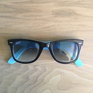 Ray Ban Wayfarer - Black and Blue