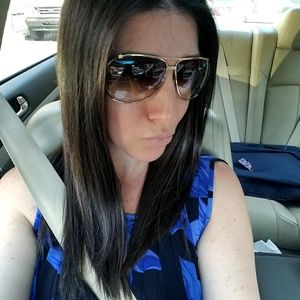 Meet your Posher, Ally