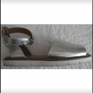 Clarks cute ankle strap 6.5