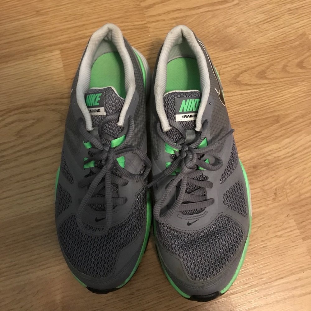 Nike dual fusion training shoes