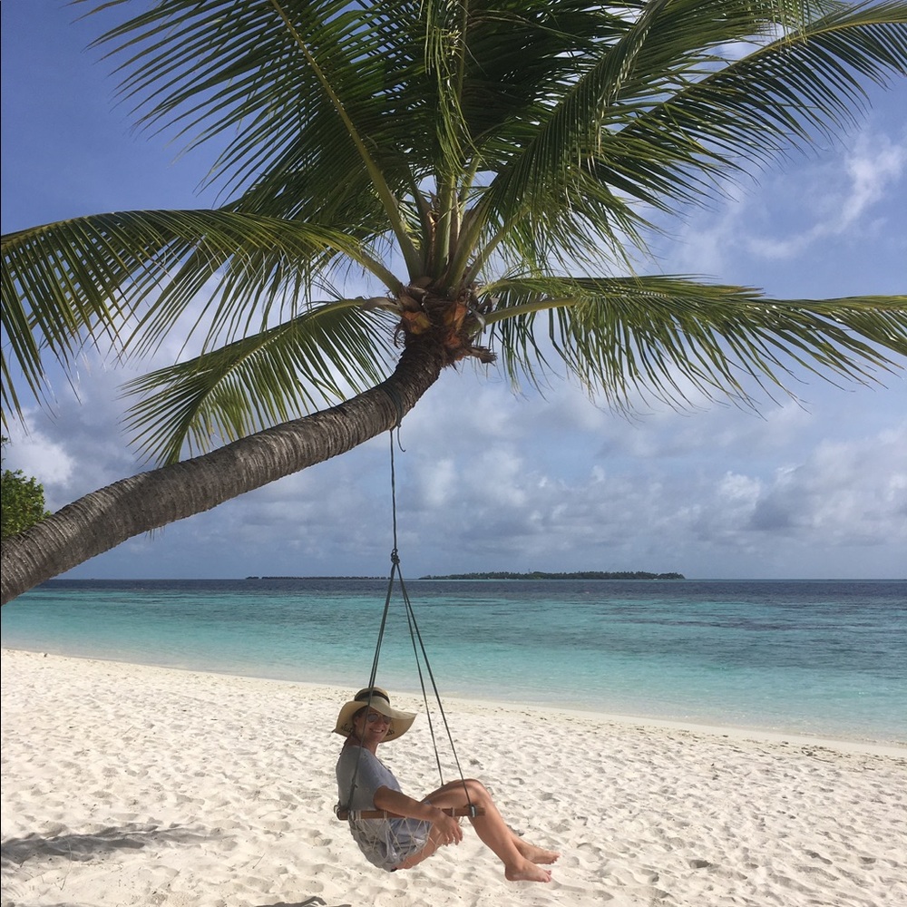 Meet your Posher, Elyssa