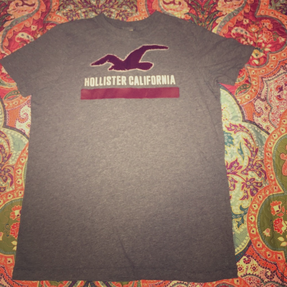 Hollister T-Shirt