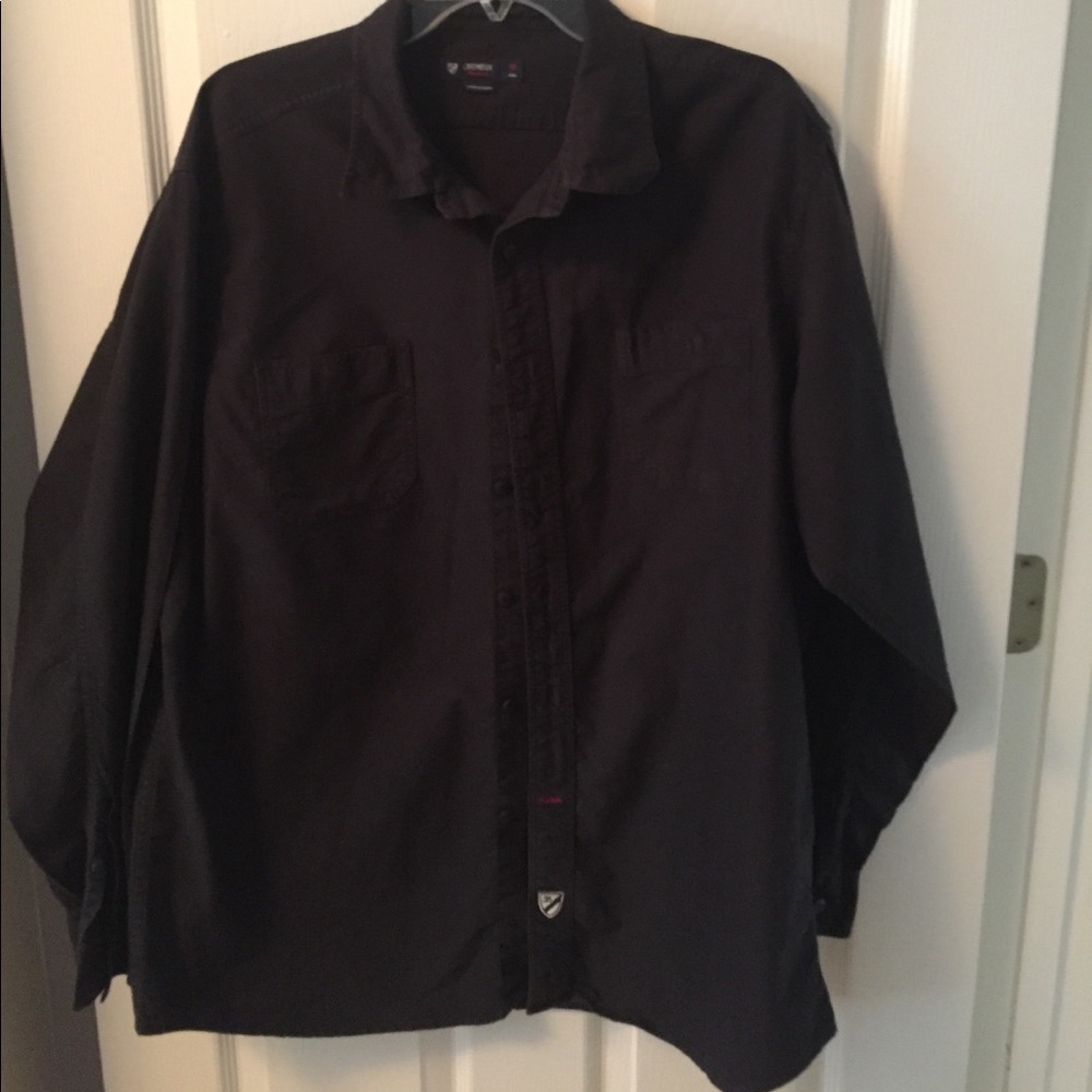 Daniel Cremieux black dress shirt