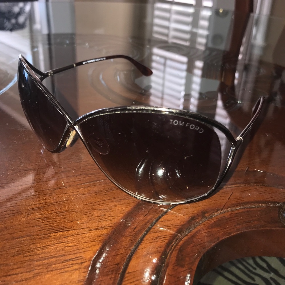 ❗️SALE ❗️Authentic Tom Ford sunglasses