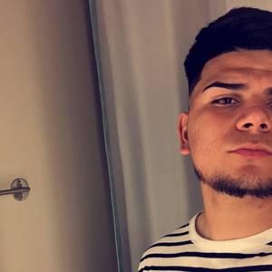 Meet your Posher, Christian